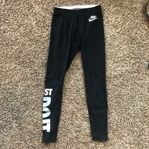 Nike leggings